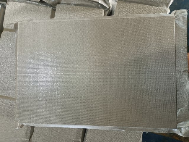 STP保溫板用于電動汽車行業(yè)市場“一片藍(lán)?！?></div>
                            <div   id=